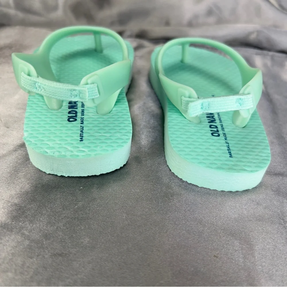 Old Navy nwot shown
